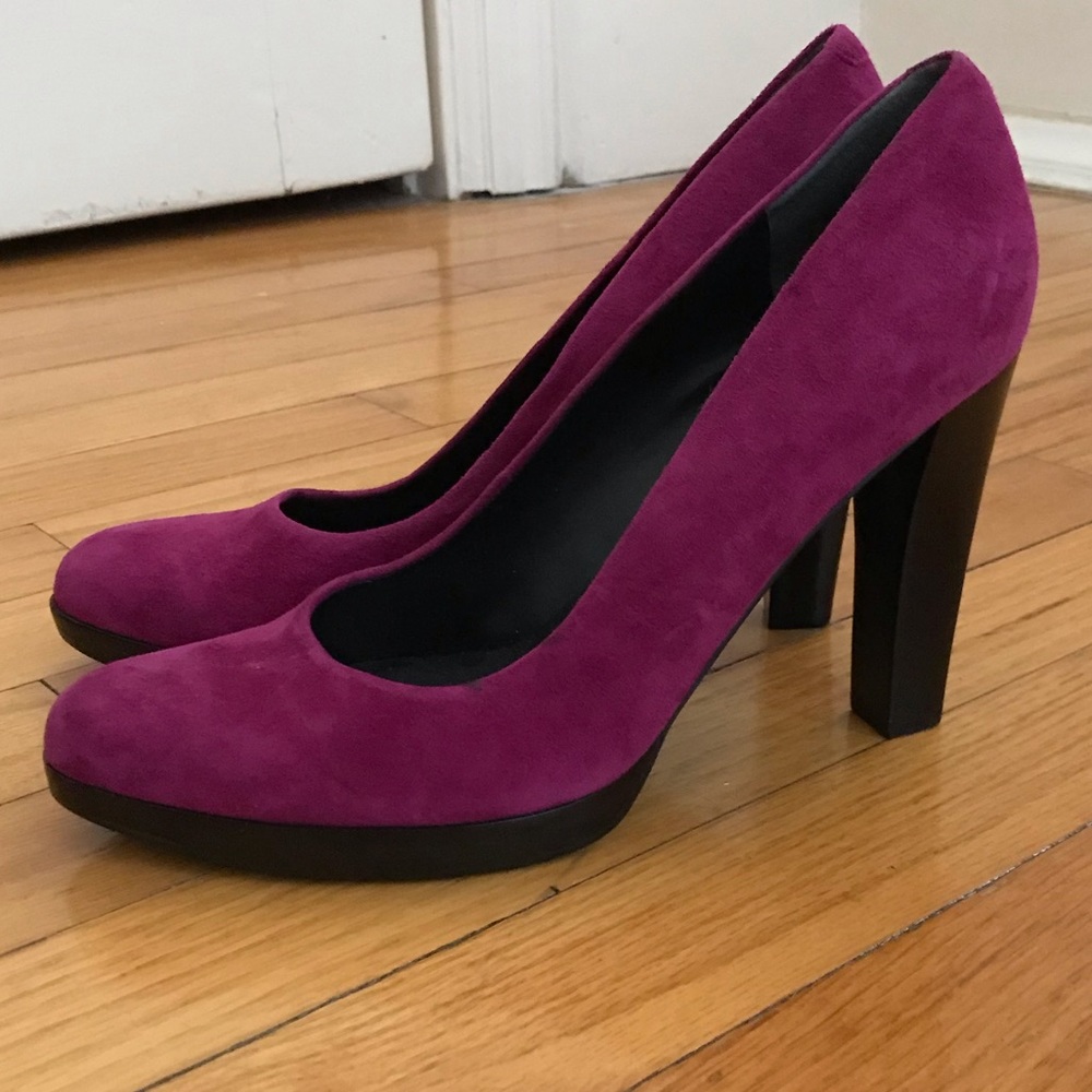 Suede Nine West heels